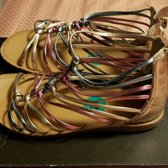 Sandals - Picture 3 of 3